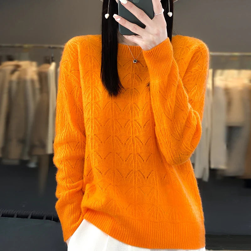 Clarinda London | Soft Cream Cashmere Sweater