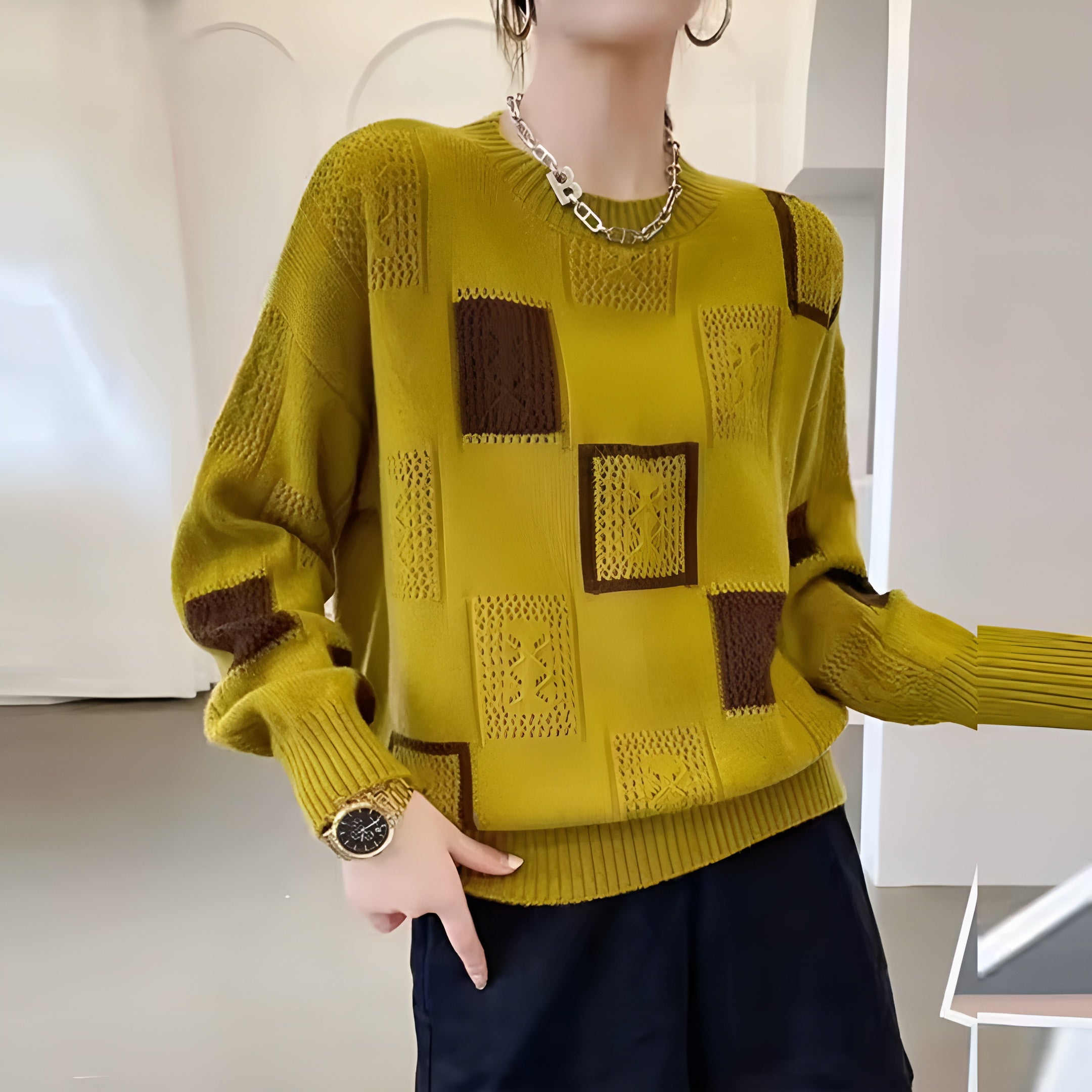 Aliora London - Chic Women's Sweater