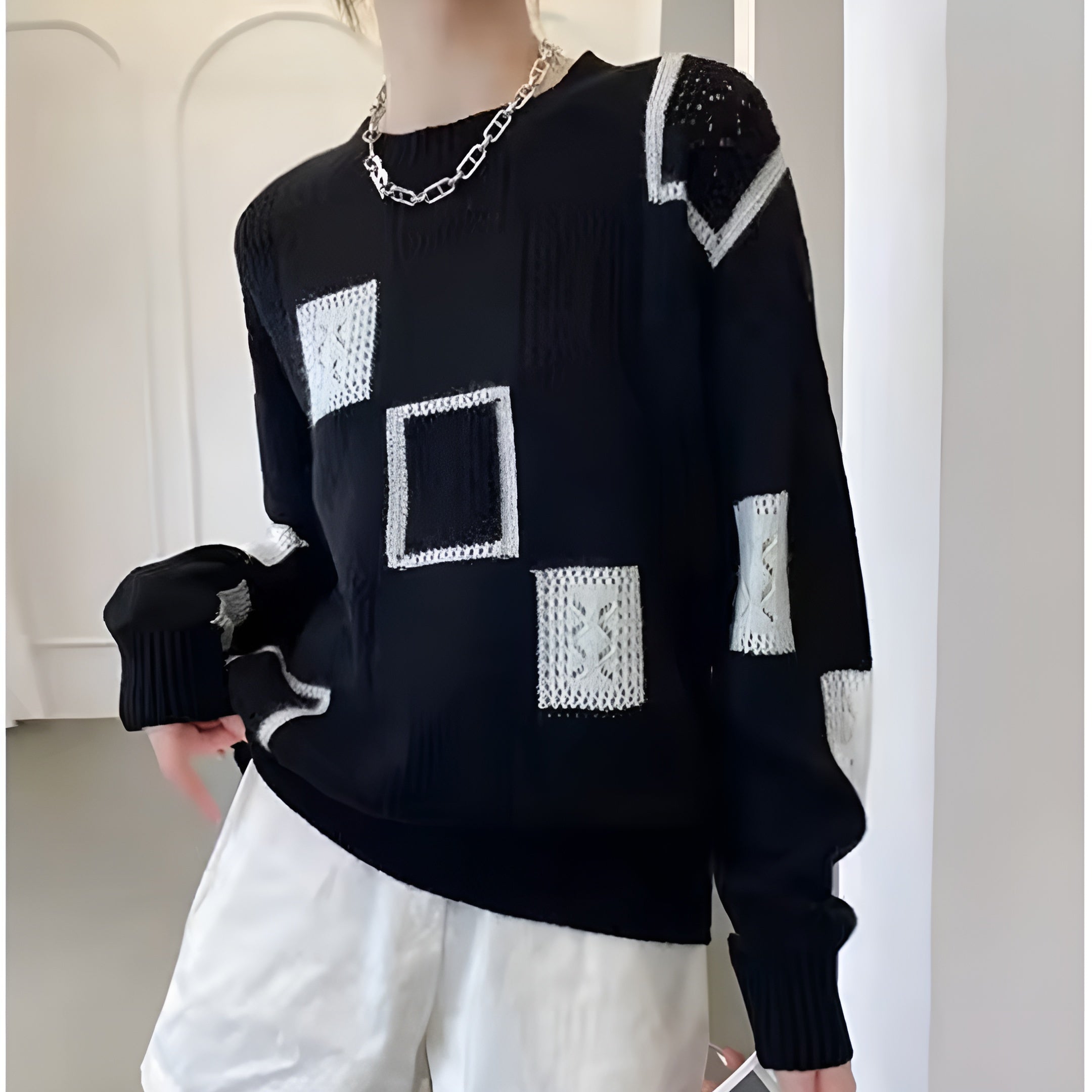 Aliora London - Chic Women's Sweater