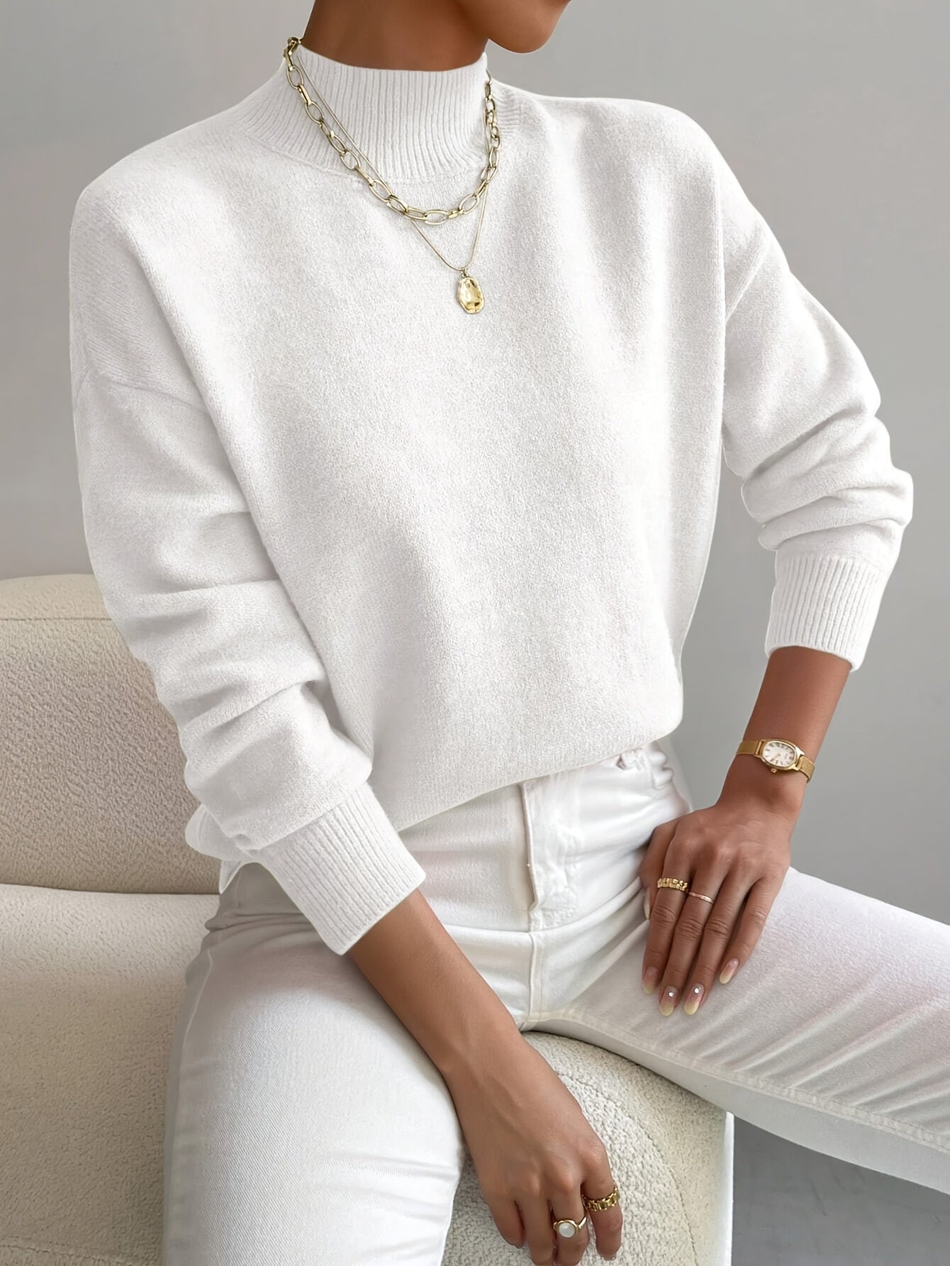 Ylena London – Elegant and Warm Sweater